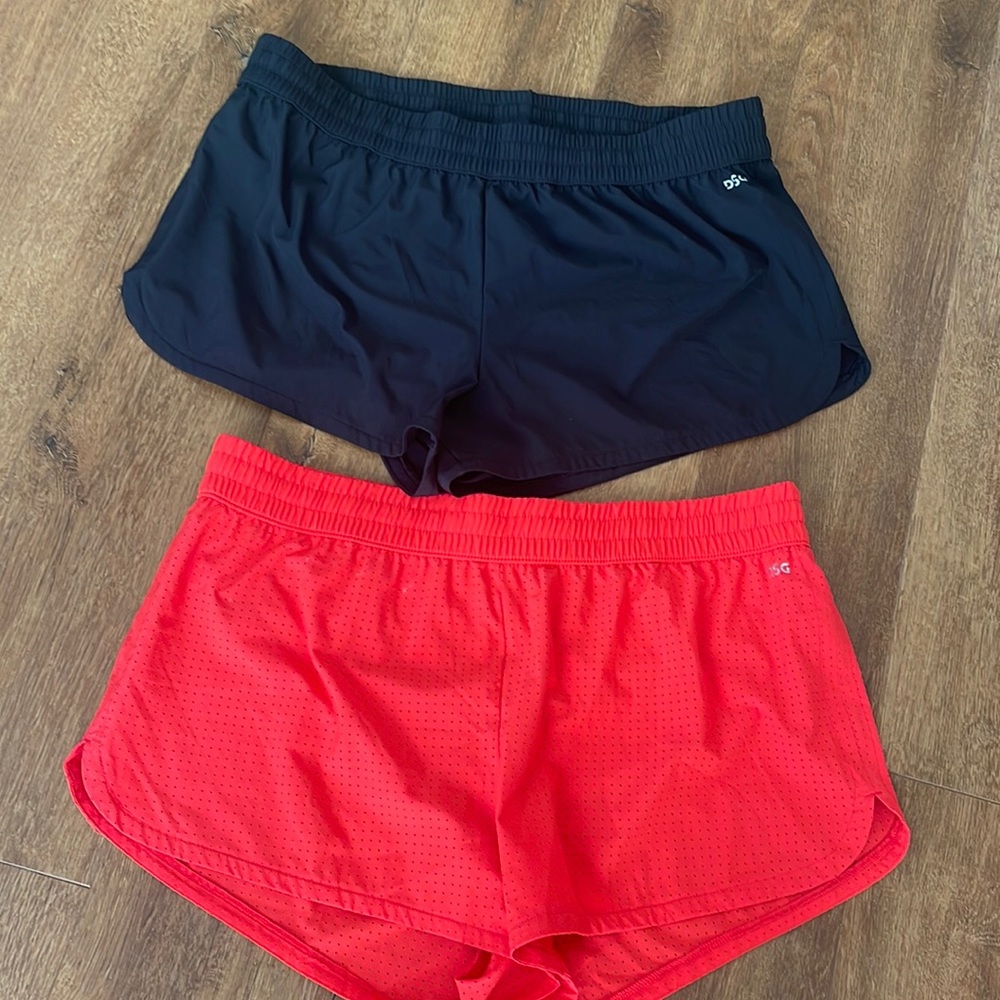 Athletic shorts